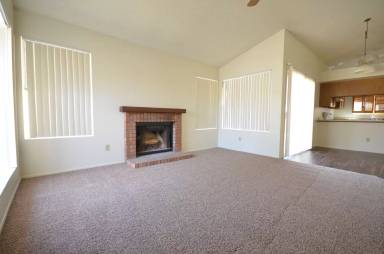 Main picture of 3923 W Denver St
