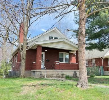 Main picture of 3304 Daytona Ave