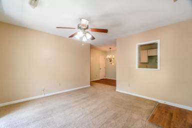 Main picture of 5643 Hornaday Rd
