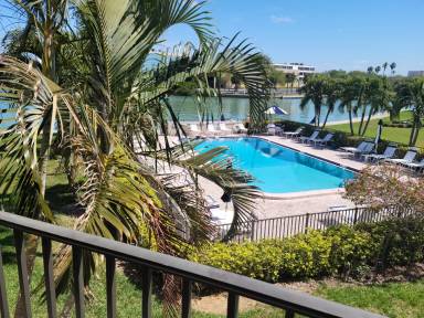 Main picture of 7405 Bay Island Dr S