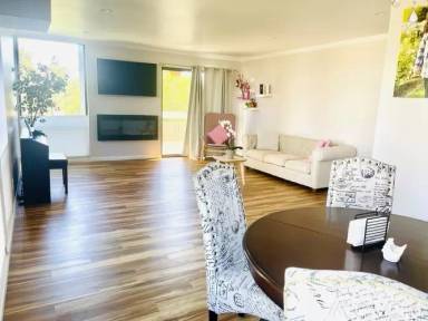 Main picture of 1051 Beach Park Blvd