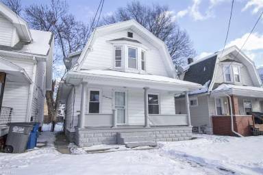 Main picture of 631 Nicholas St