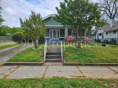 Main picture of 480 Garland St