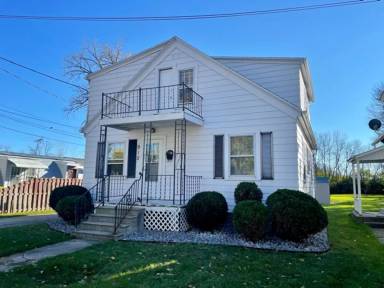 Main picture of 915 12th Ave