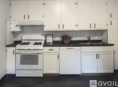 Main picture of 1511 Main St NE