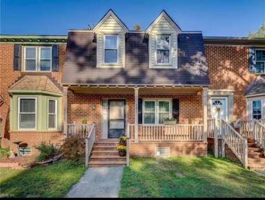 Main picture of 347 Middle Oaks Dr