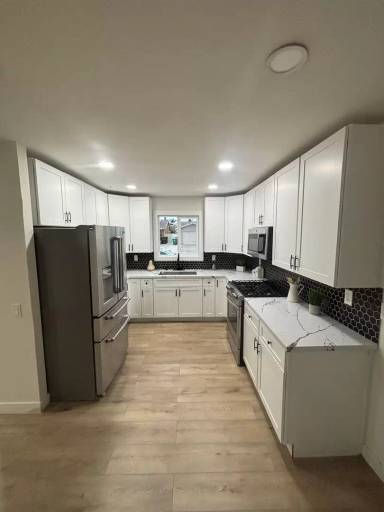 Main picture of 779 Kedzie Ave