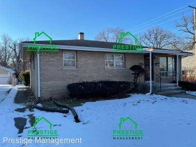 Main picture of 4524 Lincoln St