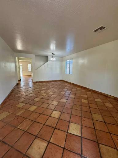 Main picture of 6412 S 71st Dr