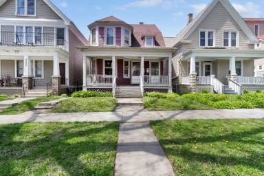 Main picture of 3205 N Bartlett Ave
