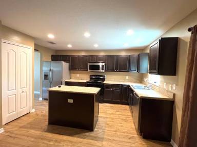 Main picture of 118 Pine Bluff Blvd W