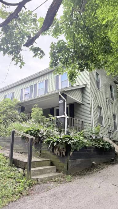 Main picture of 1012 Mount Jackson Rd