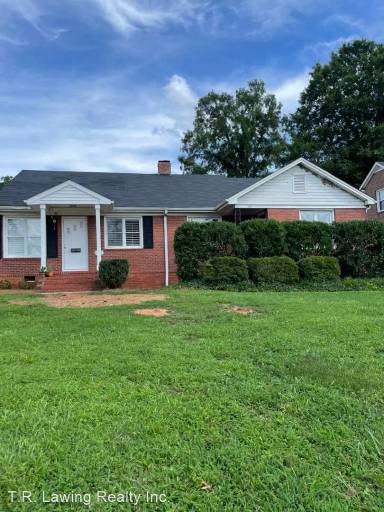 Main picture of 1301 S Kings Dr