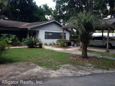 Main picture of 3450 SW 13th St