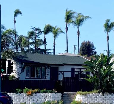 Main picture of 8022 University Ave
