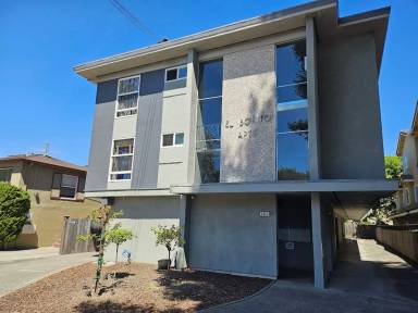 Main picture of 1412 El Camino Real