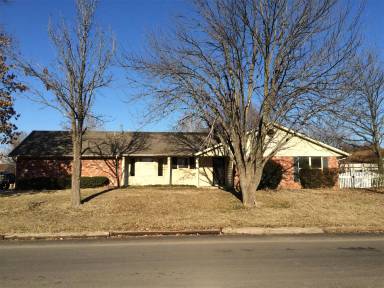 Main picture of 604 N Fir Ave