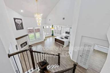 Main picture of 149 Cherryvale Ln