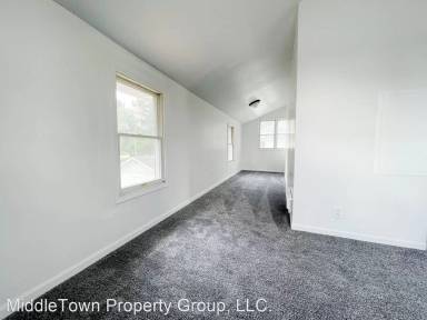 Main picture of 2113 W Washington St
