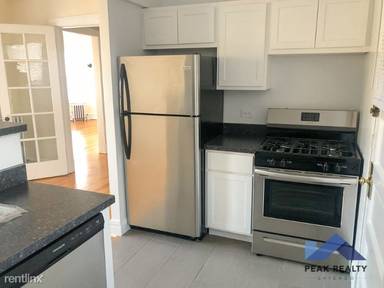 Main picture of 4518 N Greenview Ave