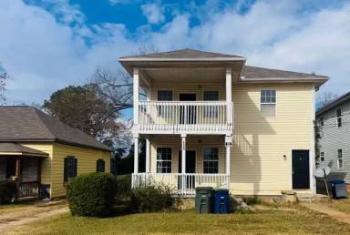 Main picture of 115 W Tinsley St