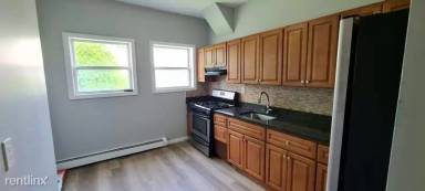 Main picture of 180 Fulton Ave