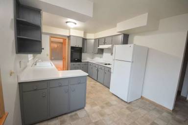 Main picture of 619 2nd St NW