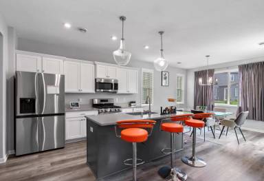 Main picture of 9904 Avocet St NW