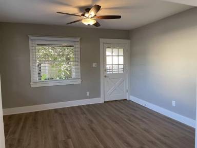 Main picture of Wilshire Ave. 214 W. - 3