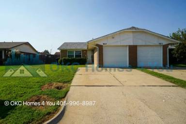 Main picture of 7601 NW 113th Pl