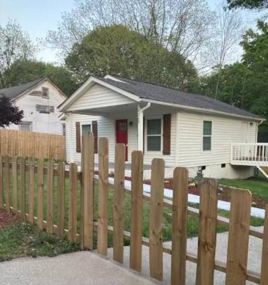 Main picture of 6260 Johnson St