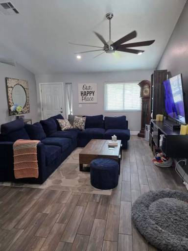 Main picture of 826 Manor Shores Rd