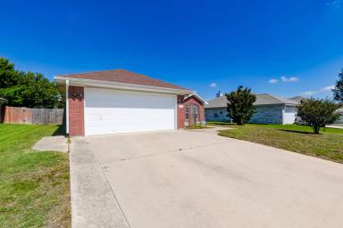 Main picture of 4403 Foster Ln