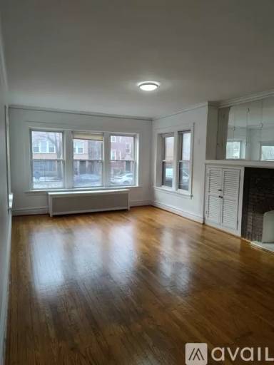 Main picture of 5031 N Springfield Ave