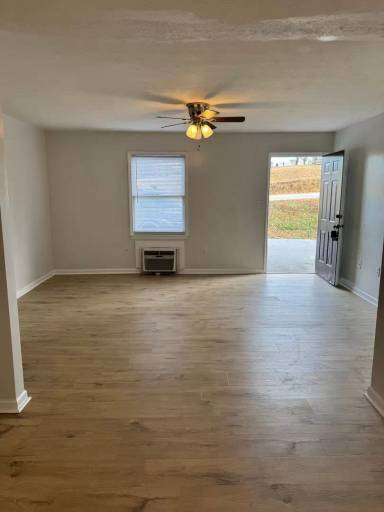 Main picture of 5 N Highland Ave