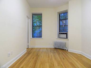Main picture of 310 E 19th St