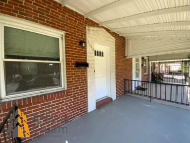 Main picture of 3392 Saint Benedict St