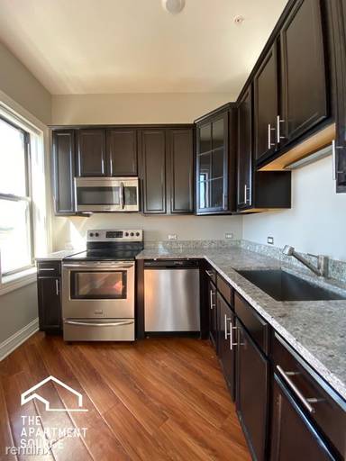 Main picture of 5004 N Sheridan Rd