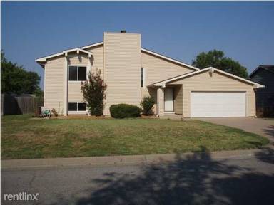 Main picture of 2547 S Dalton St