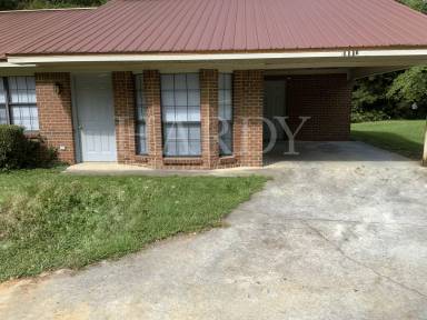 Main picture of 111 Woods Rd NW