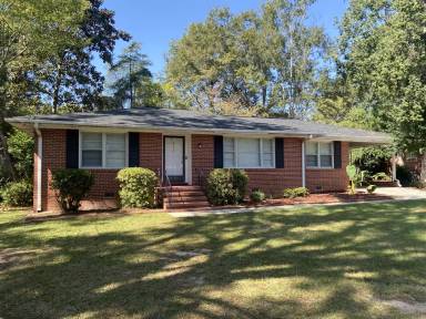 Main picture of 111 Kingsway Dr