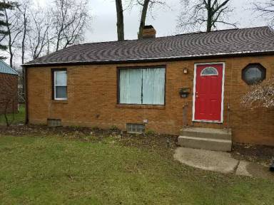 Main picture of 830 38th St NW
