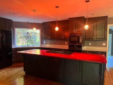 Main picture of 30 E Ridge Ln