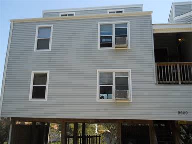 Main picture of 9600 2nd Bay St