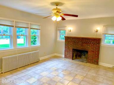 Main picture of 811 Houston Ave