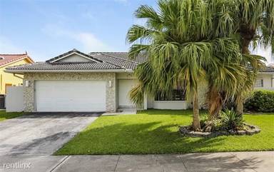 Main picture of 7715 NW 21st Ct