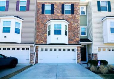 Main picture of 42 Keegan Ct