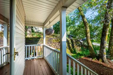 Main picture of 525 Farmingdale Rd SE