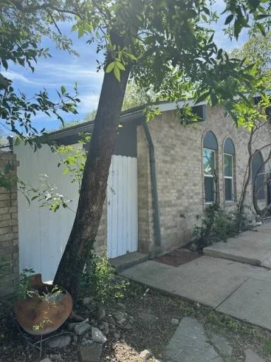 Main picture of 307 Flournoy Dr