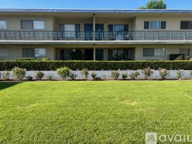Main picture of 750 W Bonita Ave